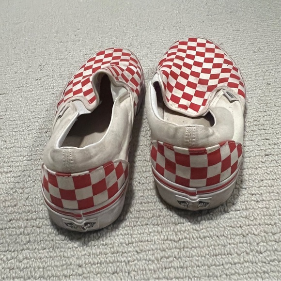 Vans
Classic Slip-On Checkerboard Red Shoe
Size 9.5 - Picture 2 of 4